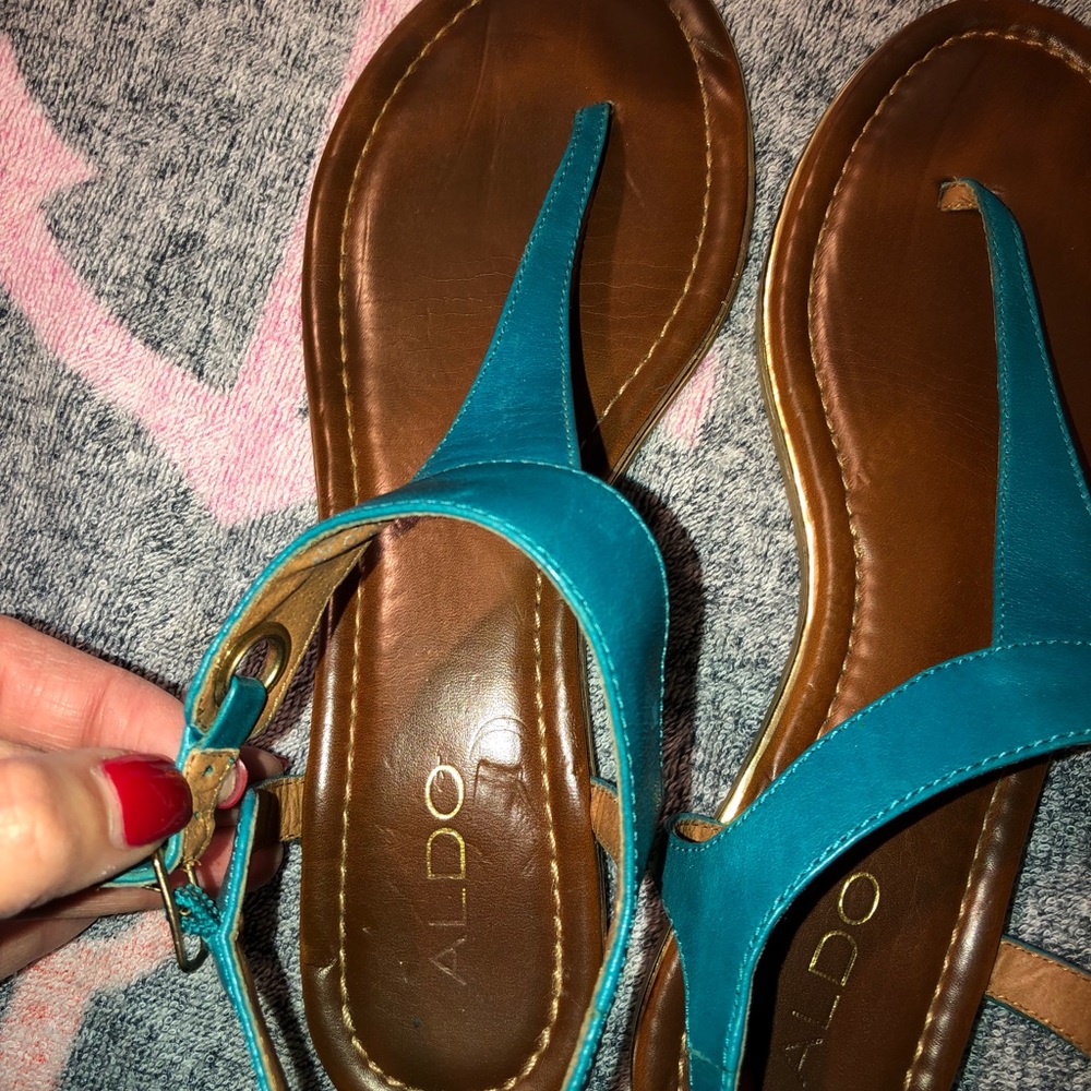 Sandal - Picture 3 of 5